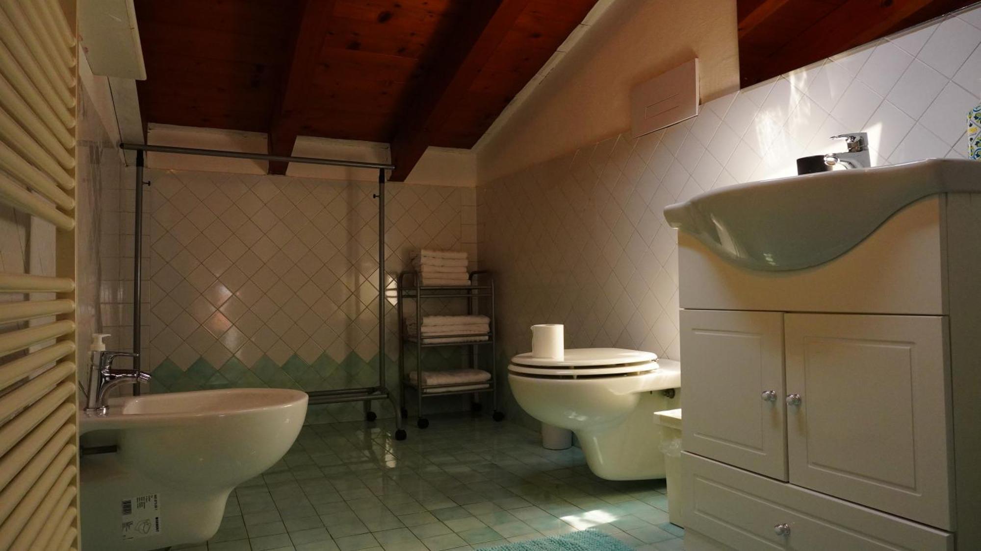 Appartamenti Villa Lina Дезенцано-дель-Гарда Экстерьер фото