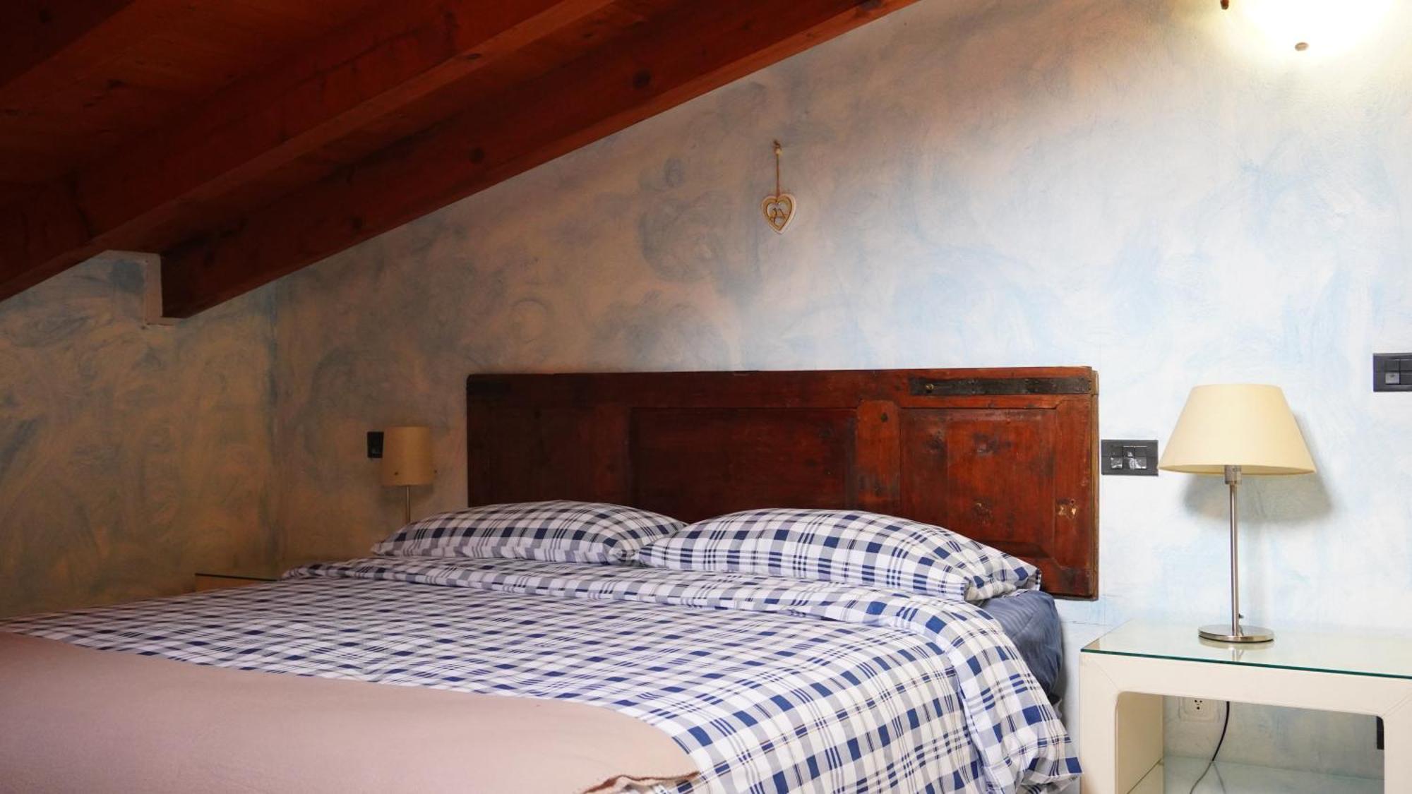 Appartamenti Villa Lina Дезенцано-дель-Гарда Экстерьер фото